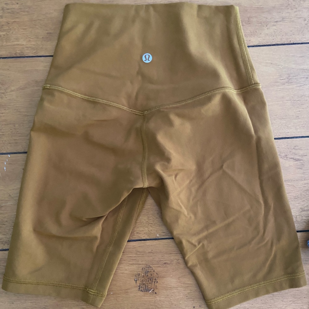 Gold Yellow Lululemon High Rose Align Shorts 9” Size 2